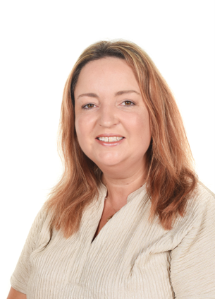 Photo of Laura Collins